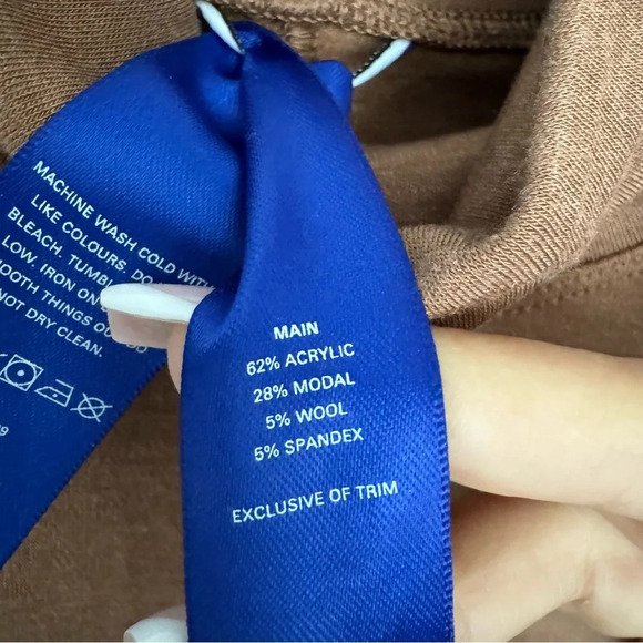 Kit and Ace Turtleneck Dress XS - Picture 9 of 11